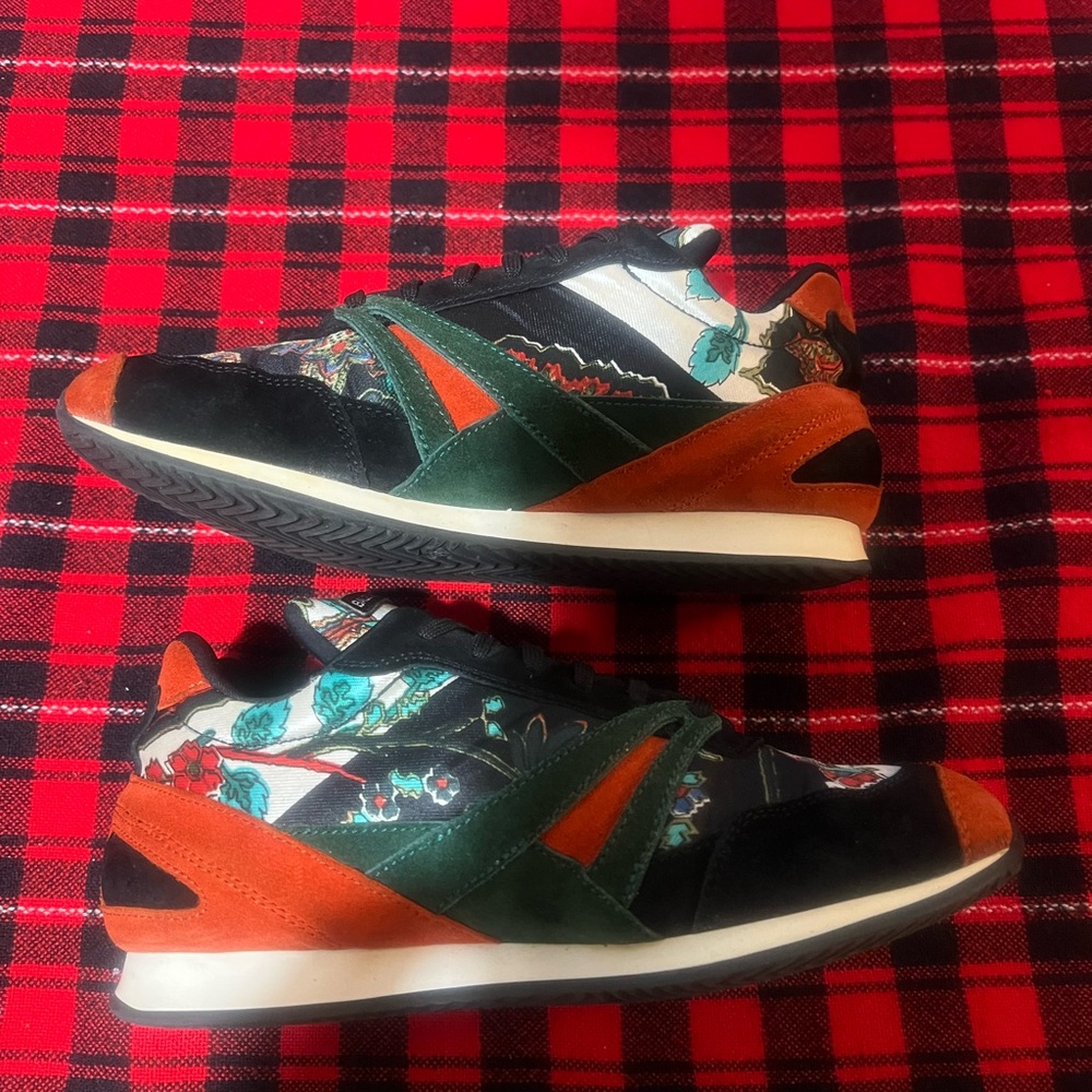 Balenciaga print and suede Stylish Multicolor women’s Sneakers - Picture 2 of 5